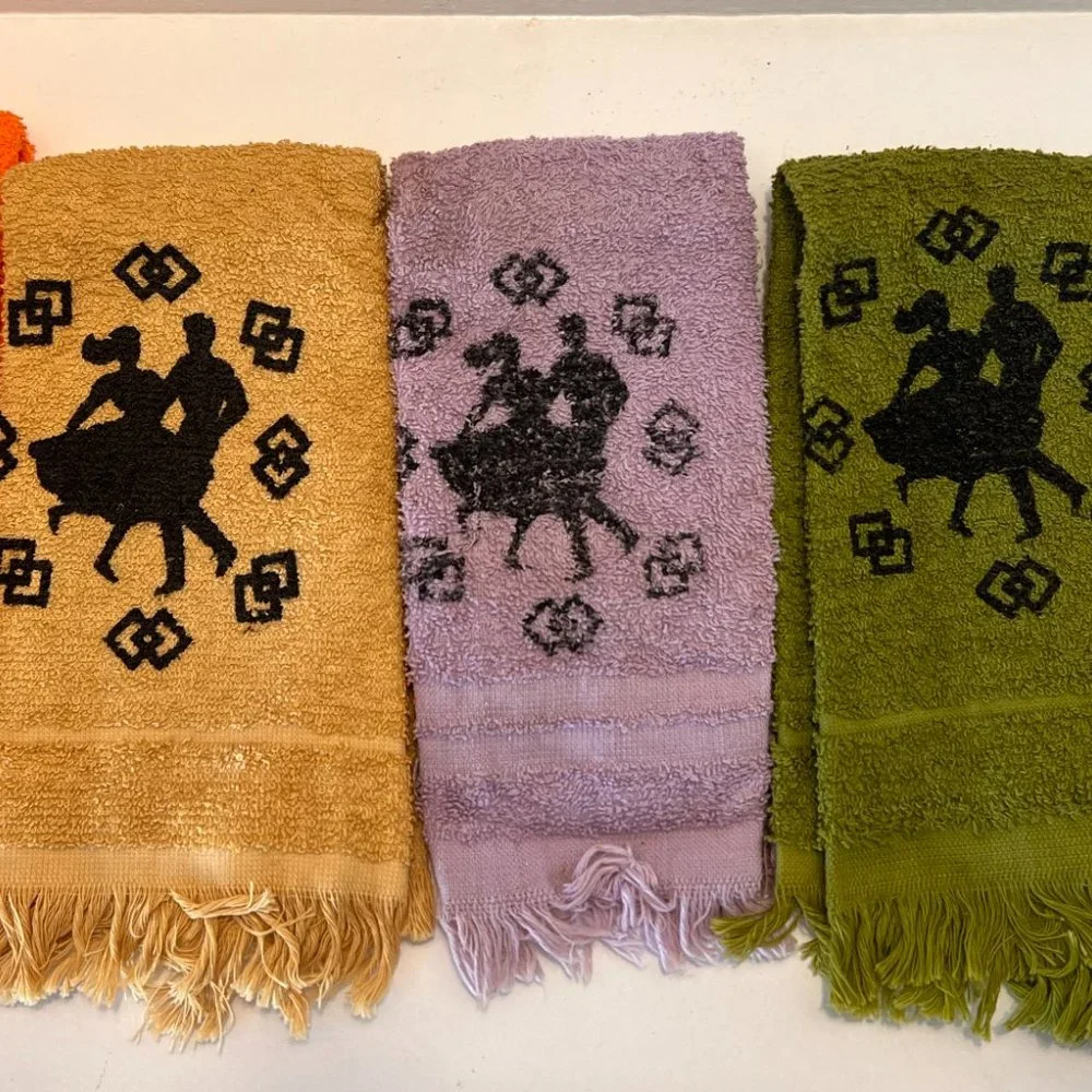 70's Funky Square Dancing Fringed Fingertip Towels - Guest Towels - Set of 5